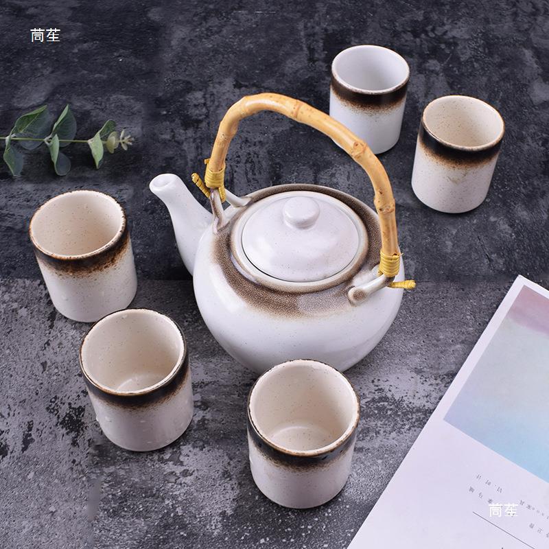 SerenityFlow: Ceramic Kung Fu Teapot & Single Drinking Cup for Authentic Tea Experience