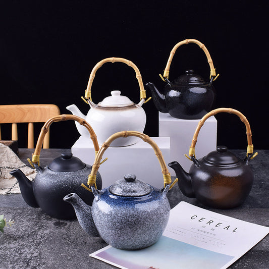 SerenityFlow: Ceramic Kung Fu Teapot & Single Drinking Cup for Authentic Tea Experience